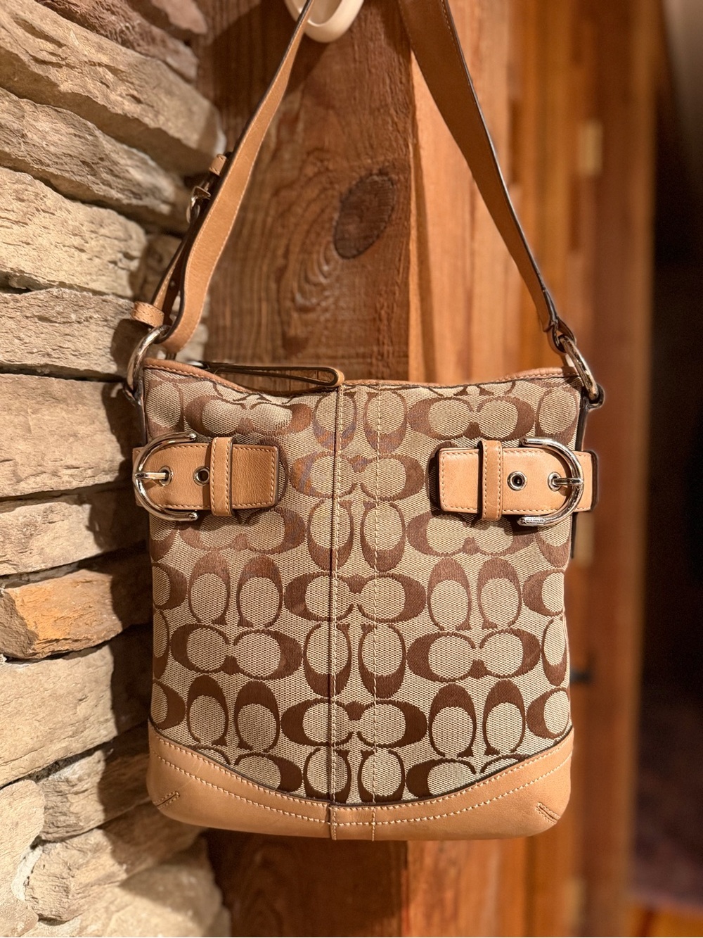 Coach Vintage Bleecker Signature Canvas & Leather Duffle Bucket Bag Buckle Detai